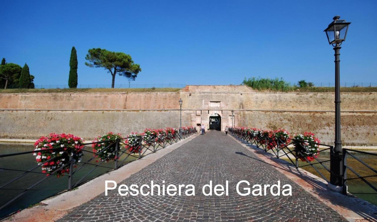Appartamento "Il Vicolo" Peschiera del Garda Exterior foto
