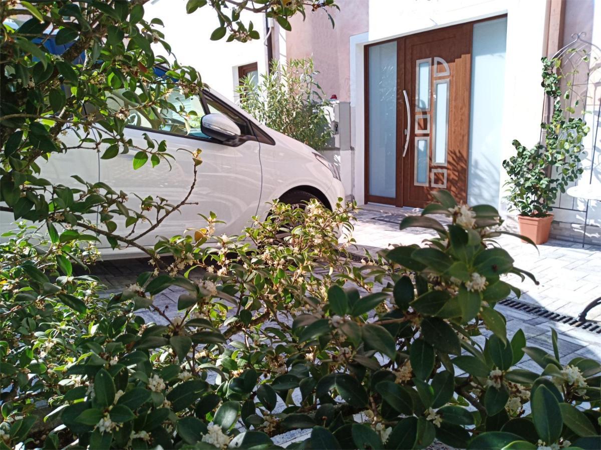 Appartamento "Il Vicolo" Peschiera del Garda Exterior foto