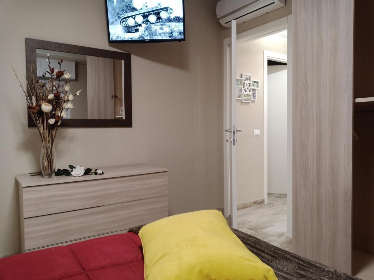 Appartamento "Il Vicolo" Peschiera del Garda Exterior foto